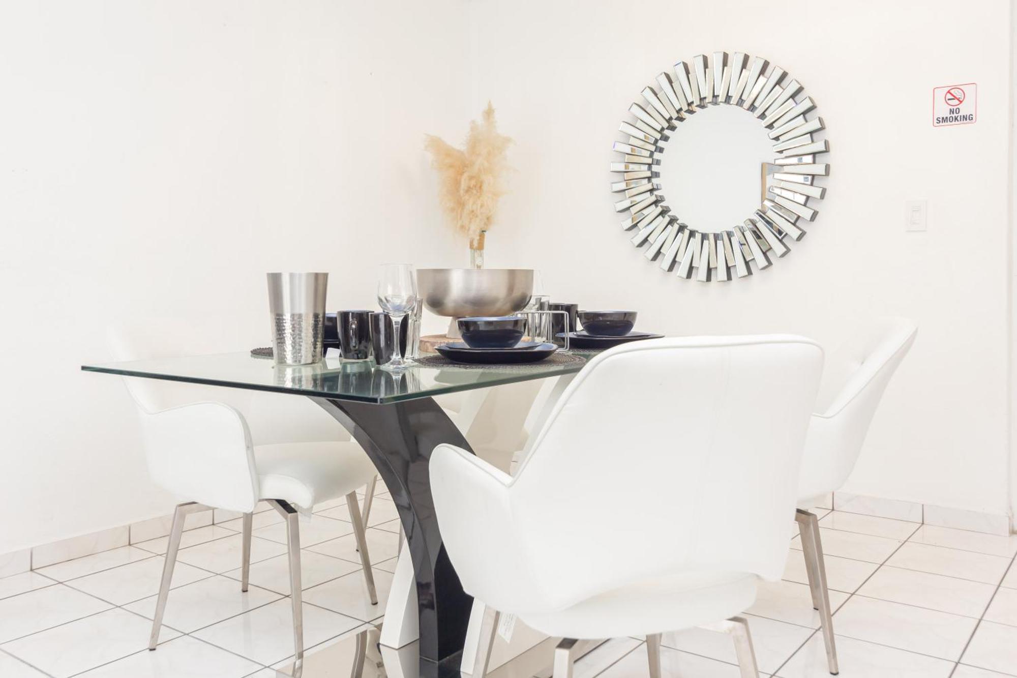 One Bedroom Apartment - With Parking & Balcony - Heart Of Wynwood Miami Exterior foto