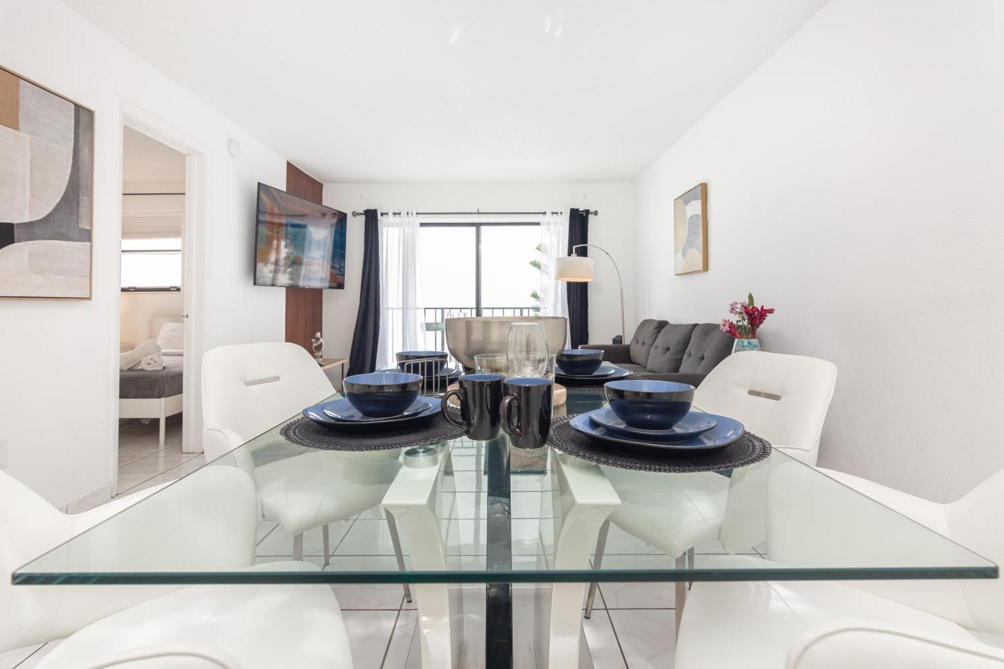 One Bedroom Apartment - With Parking & Balcony - Heart Of Wynwood Miami Exterior foto